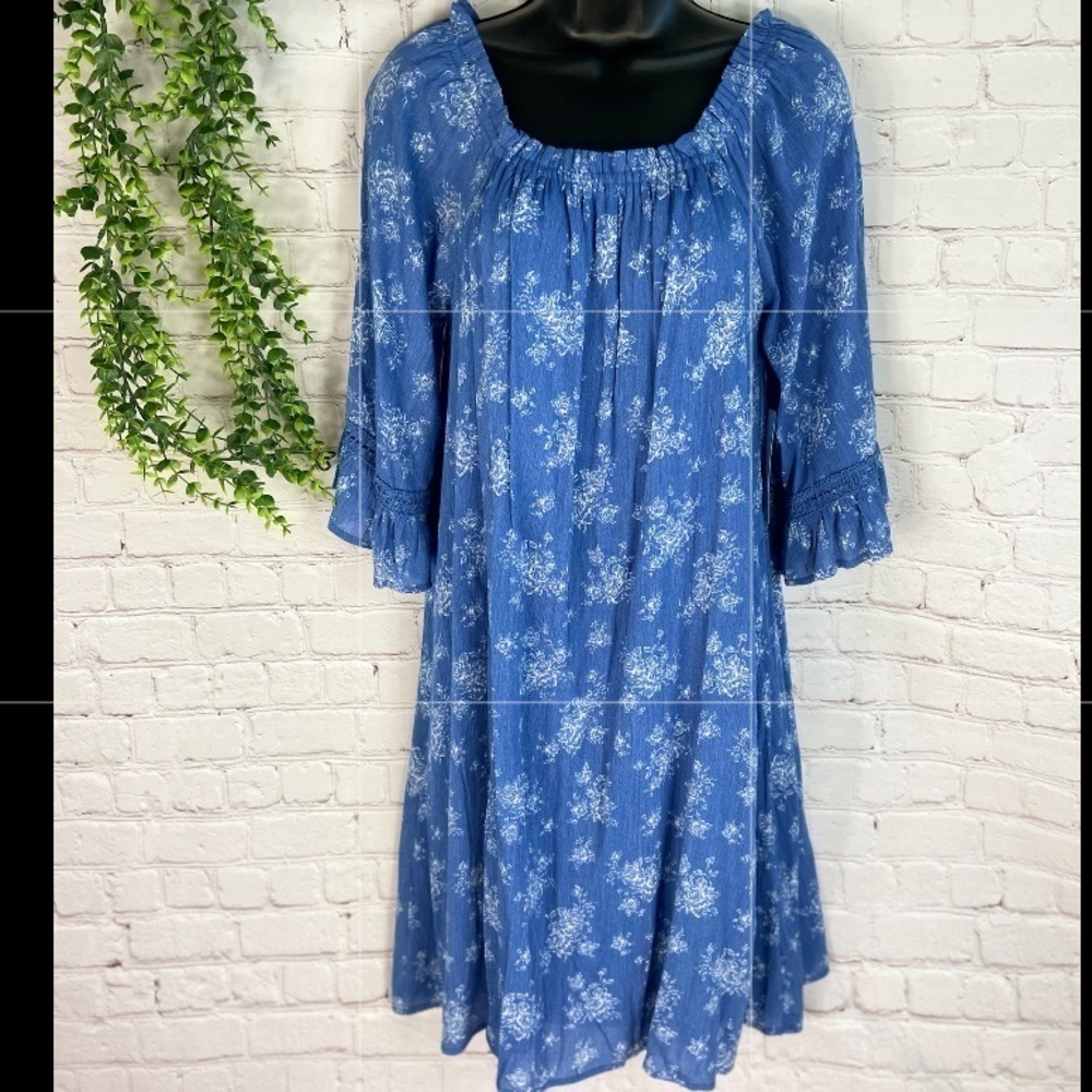 𝅺NAIF Floral Print Off the Shoulder Dress M NWT